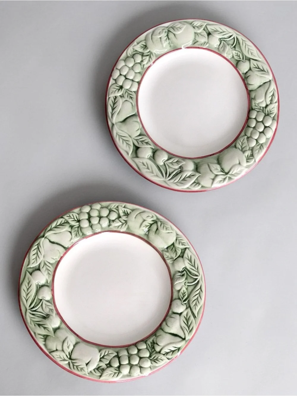 Sanor Ceramica Majolica Fruit‑Rim 9 1/8” Plates • Made in Portugal • Set of 2